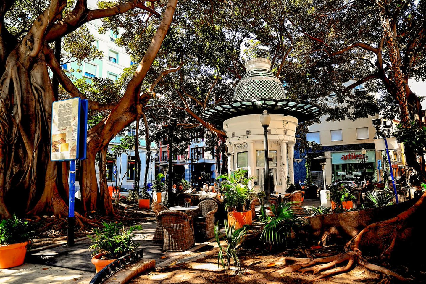 Portal de Elche Square